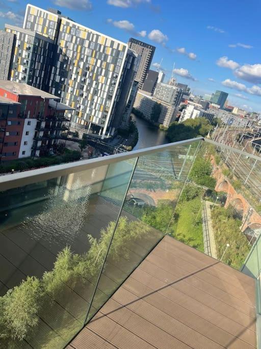 City Centre Penthouse Canal Views แมนเชสเตอร์ ภายนอก รูปภาพ